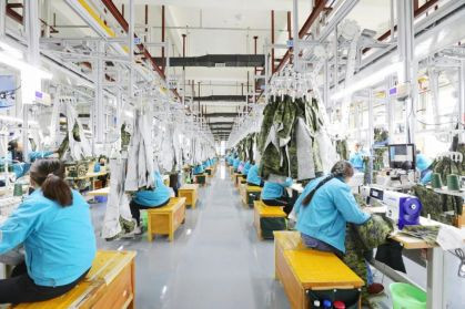 衣拿智能助力際華三五三六打造全國首個作訓(xùn)服智能制造生產(chǎn)車間